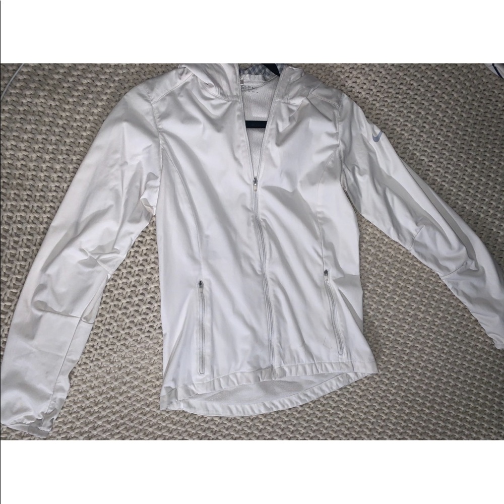 white nike windbreaker